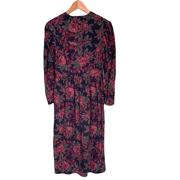 Vintage 1990s Laura Ashley Dress floral dress - 1 owner - Picture 11 of 11